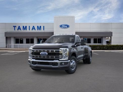New 2026 Ford F350 XLT RWD image 2