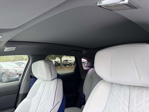 New 2026 Cadillac Optiq V image 31