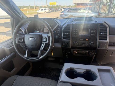 Used 2019 Ford F350 XLT AWD/4WD image 7