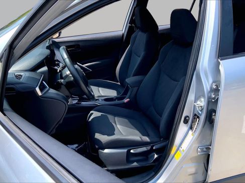 Used 2024 Toyota Corolla Cross LE w/ Moonroof Package AWD/4WD image 8