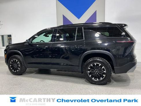 Used 2024 Chevrolet Traverse Z71 w/ Enhanced Driving Package AWD/4WD image 7