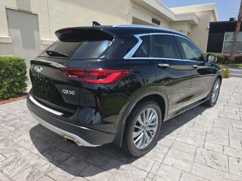 Used 2023 INFINITI QX50 Luxe FWD image 3