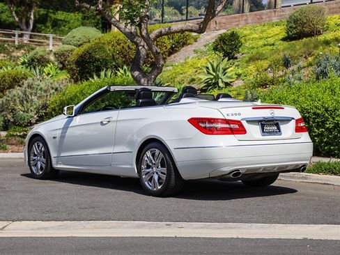 Used 2012 Mercedes-Benz E 350 Cabriolet image 4