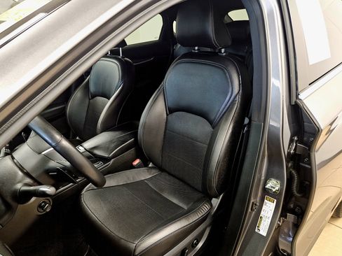 Used 2023 INFINITI QX55 Essential image 35