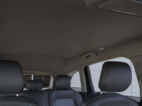 New 2026 Lincoln Nautilus Premier AWD/4WD image 22