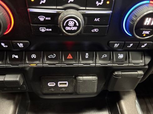 Used 2019 Chevrolet Silverado 1500 LTZ w/ LTZ Plus Package image 57