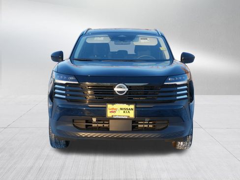 Certified 2025 Nissan Kicks SV w/ SV Premium Package image 2