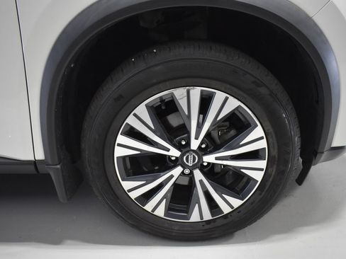 Used 2021 Nissan Rogue SV AWD/4WD image 10