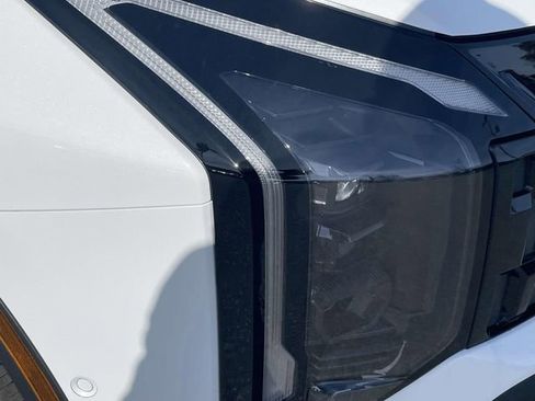 New 2026 Kia Sportage X-Line image 13