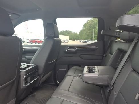 Used 2023 Chevrolet Silverado 1500 LTZ AWD/4WD image 6