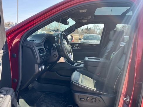 Used 2022 GMC Yukon SLT w/ SLT Premium Package image 6