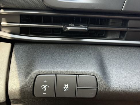 New 2026 Hyundai Elantra SEL Sport FWD image 26