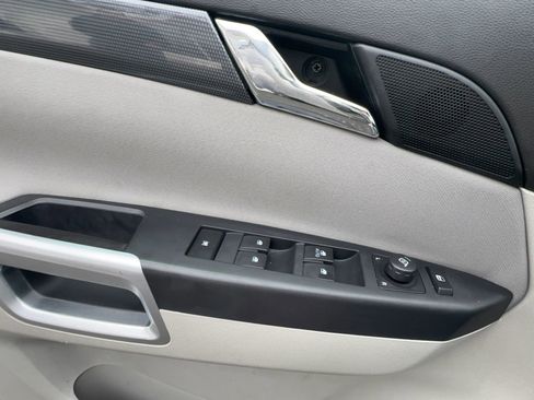 Used 2008 Saturn Vue XE image 9