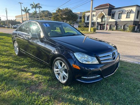 Used 2012 Mercedes-Benz C 300 Luxury image 4