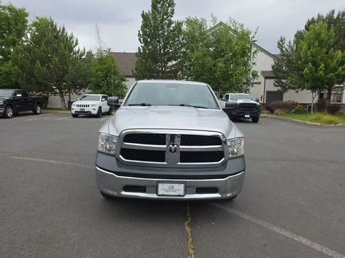 Used 2017 RAM 1500 ST w/ SXT Appearance Group AWD/4WD image 8