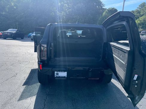 Used 2025 GMC Hummer EV 3X AWD/4WD image 35