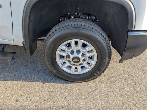 Used 2025 Chevrolet Silverado 2500 W/T w/ WT Convenience Package image 17