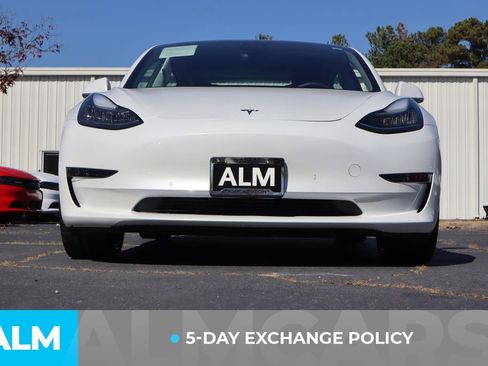 Used 2020 Tesla Model 3 Performance image 4