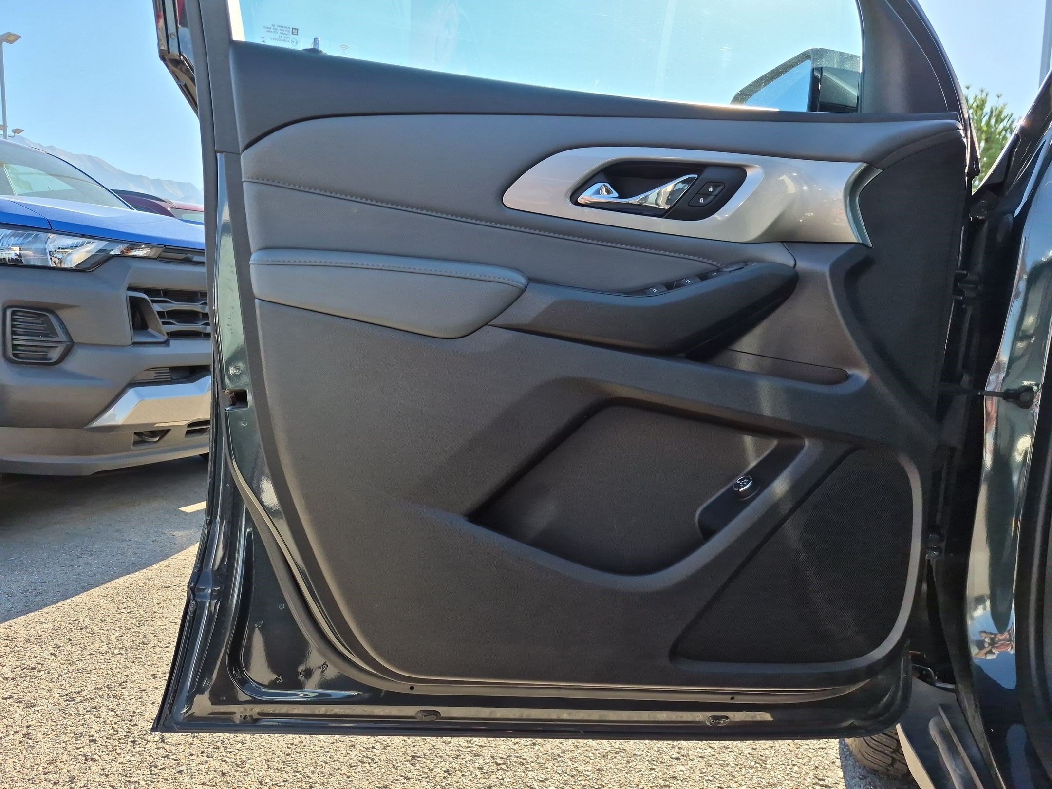 Used 2019 Chevrolet Traverse LT w/ LPO, Black Accent Package AWD/4WD image 12