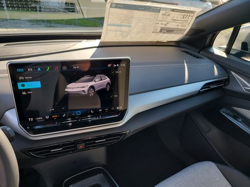 New 2025 Volkswagen ID.4 Pro RWD image 21