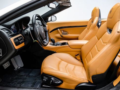 Used 2018 Maserati GranTurismo Sport image 42