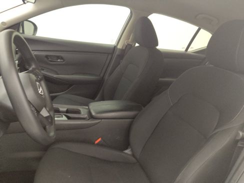 Used 2025 Nissan Sentra S FWD image 17