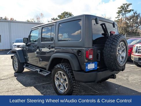 Used 2017 Jeep Wrangler Unlimited Rubicon w/ Connectivity Group image 6