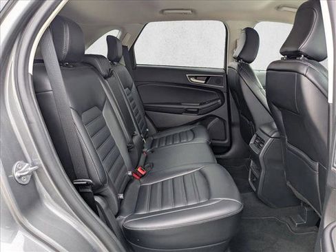 Used 2024 Ford Edge SEL image 18