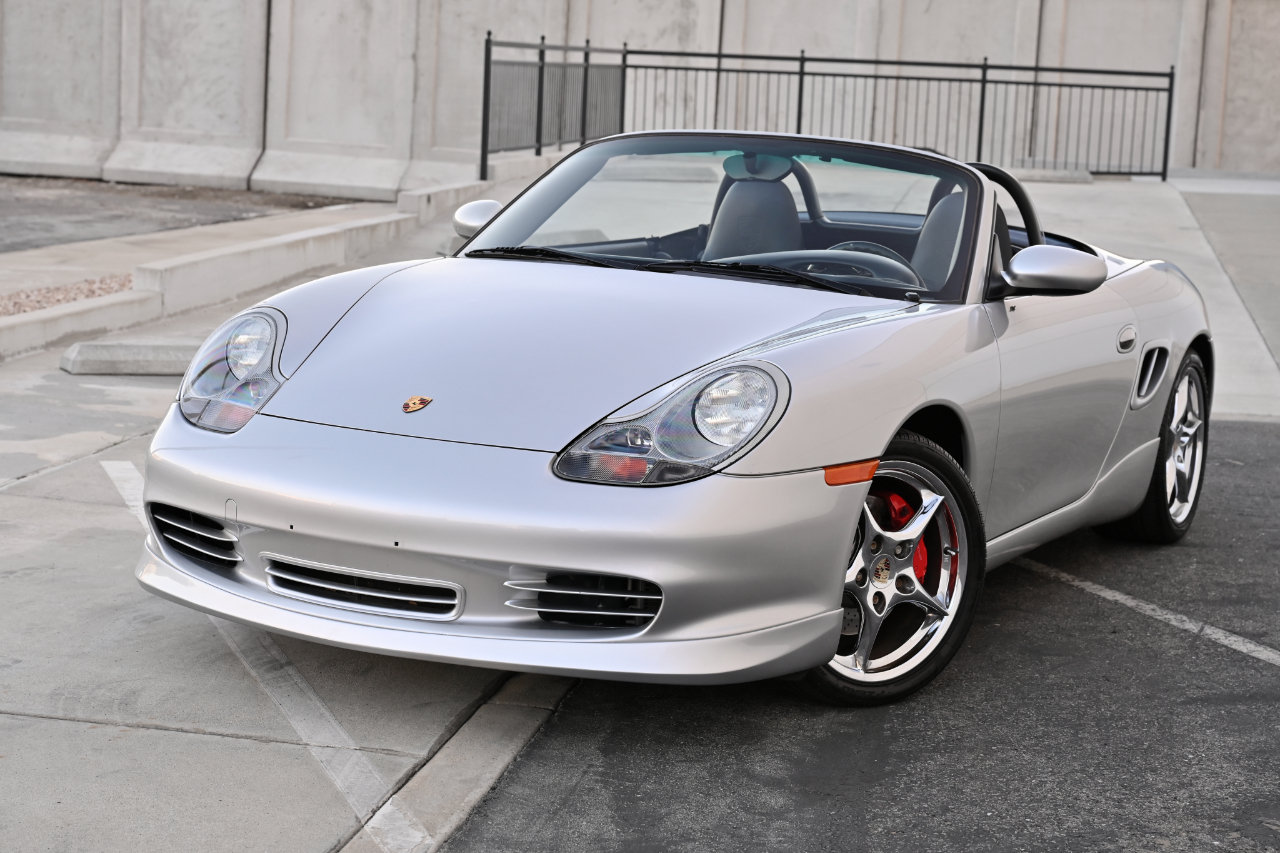 Used 2004 Porsche Boxster S RWD image 3