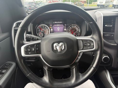 Used 2022 RAM 1500 Big Horn AWD/4WD image 36