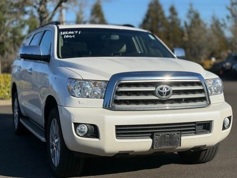 Used 2015 Toyota Sequoia Platinum image 7