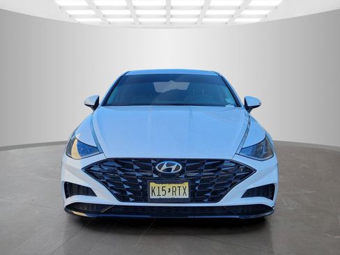 Used 2023 Hyundai Sonata SEL FWD image 2
