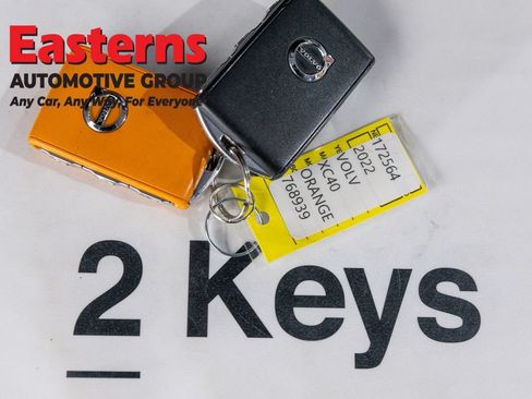 Used 2022 Volvo XC40 P8 Recharge Plus AWD/4WD image 24