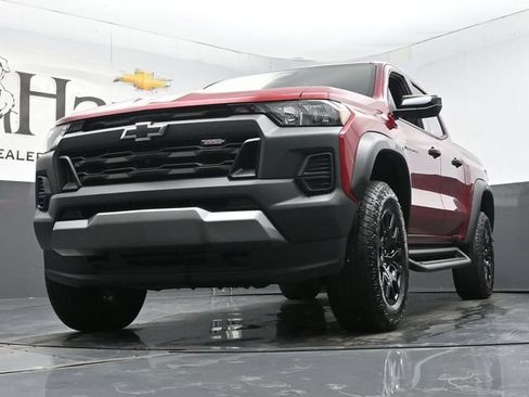 Used 2026 Chevrolet Colorado Trail Boss AWD/4WD image 4