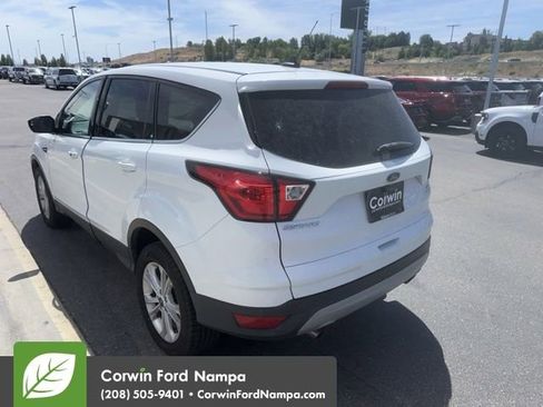 Used 2019 Ford Escape SE AWD/4WD image 9