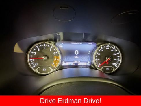 Used 2021 Jeep Renegade Latitude FWD image 16