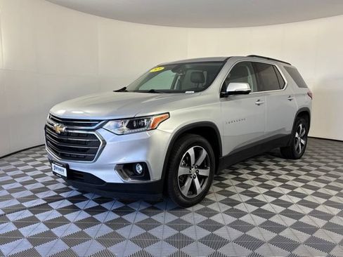 Used 2020 Chevrolet Traverse LT w/ LT Premium Package AWD/4WD image 34