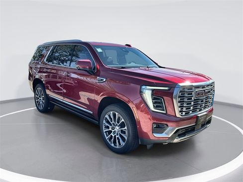 New 2026 GMC Yukon Denali w/ Sun & Power Step Package image 1
