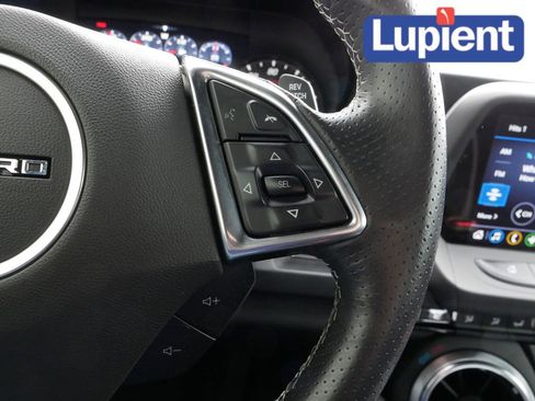 Certified 2020 Chevrolet Camaro SS image 22