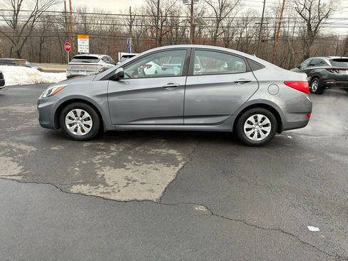 Used 2016 Hyundai Accent SE image 4