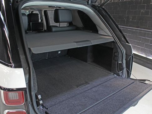 Used 2021 Land Rover Range Rover P525 Westminster Edition LWB image 78