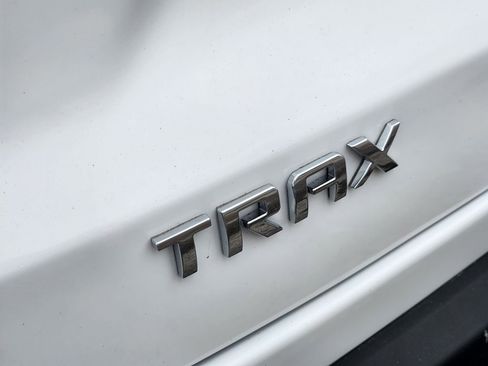 Used 2026 Chevrolet Trax LT image 12