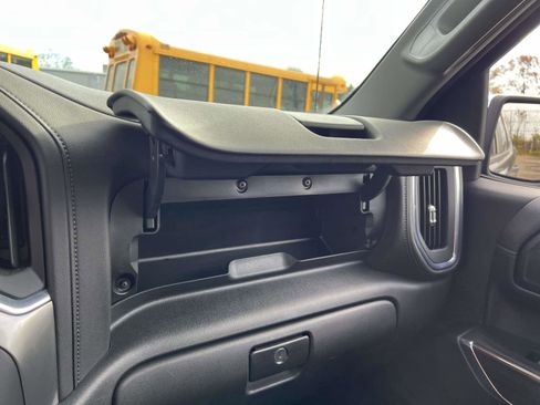 Used 2021 Chevrolet Silverado 1500 LT w/ Bed Protection Package image 29