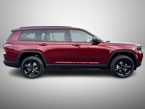 New 2025 Jeep Grand Cherokee L Altitude image 5
