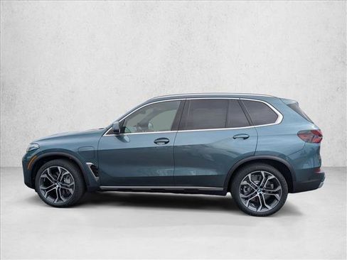 New 2026 BMW X5 xDrive50e AWD/4WD image 6