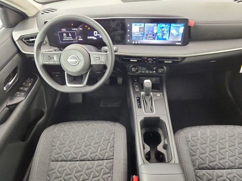 New 2026 Nissan Kicks SV w/ SV Premium Package AWD/4WD image 13