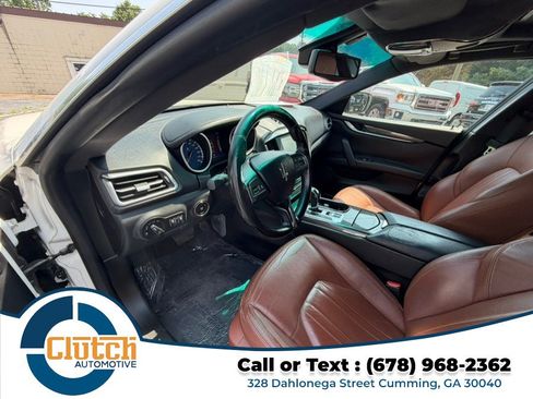 Used 2015 Maserati Ghibli RWD image 19
