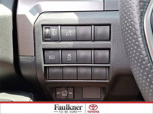 Used 2024 Toyota Tacoma TRD Sport AWD/4WD image 22