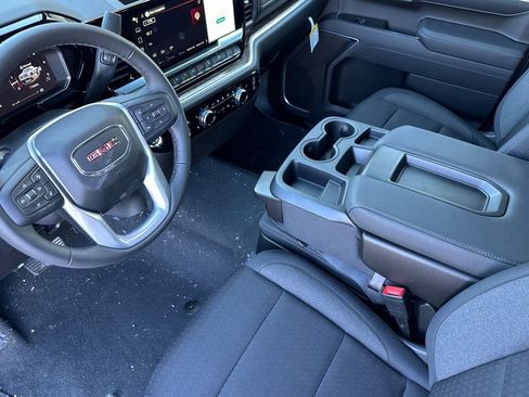 New 2026 GMC Sierra 1500 SLE w/ Preferred Package image 8