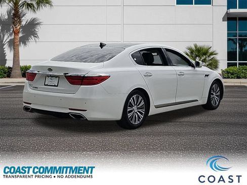 Used 2017 Kia K900 Premium RWD image 6